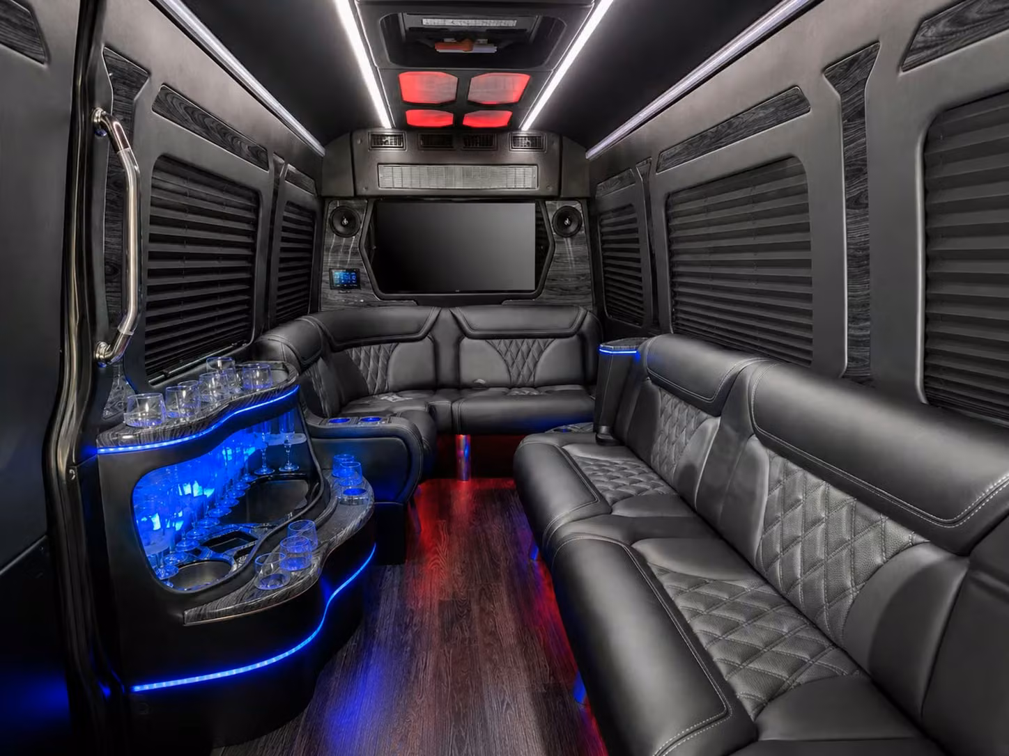 corporate event and off site shuttle transportation in norfolk