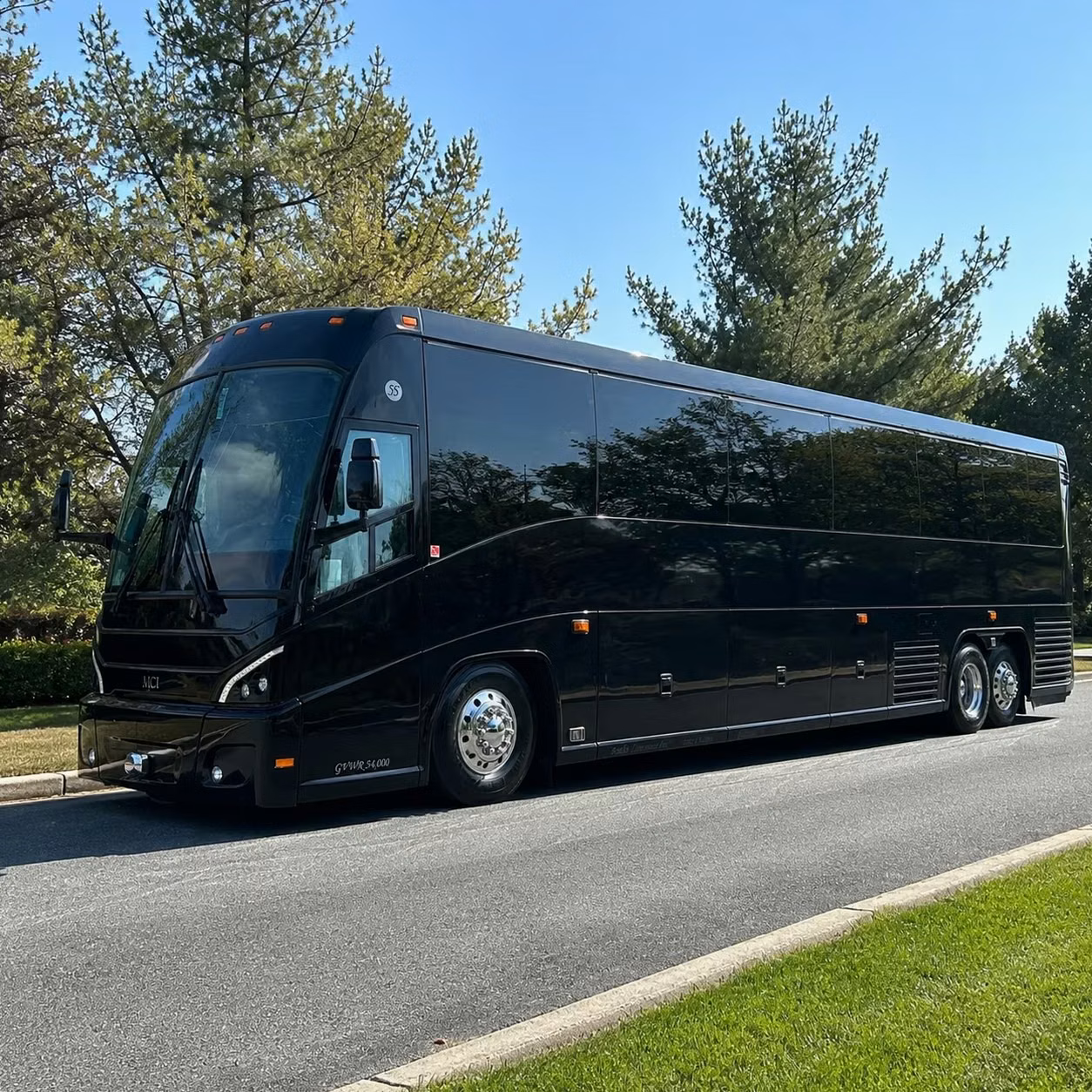 employee shuttles for norfolk naval station and defense contractors