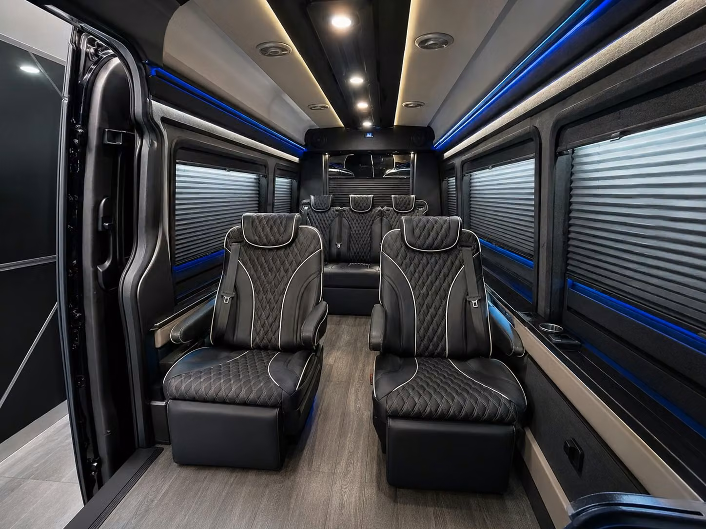 view instant online quotes for norfolk airport bus rentals no account needed